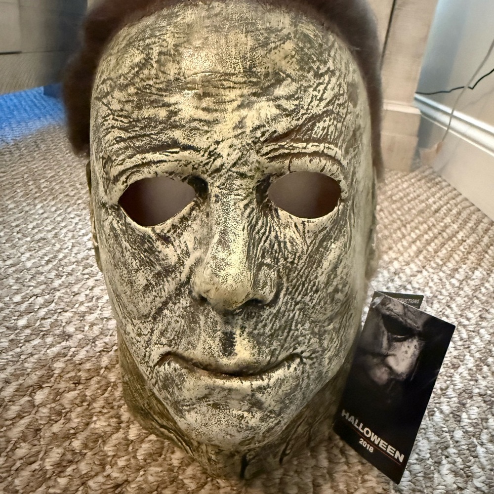 Trick or Treat Studios 2018 Halloween Mask